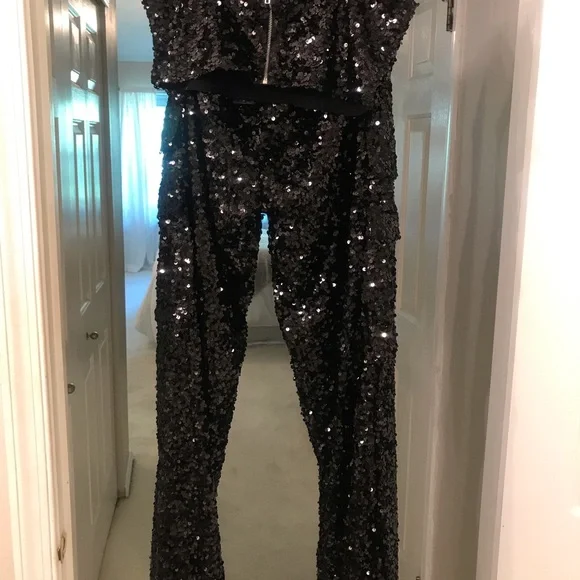 NWT 2 Pc Sequin Pants & Cropped Top Set - Black.  Available in Small. - Picture 7 of 10